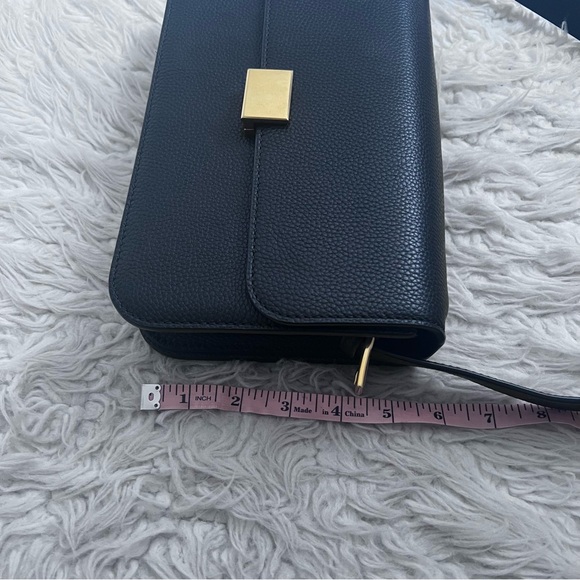 The Curated Shoulder Bag - Pebbled Leather - Picture 6 of 13